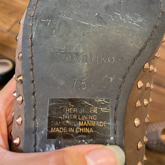 Matiko Tan Loafer with Rose gold Studs -7.5- - Picture 12 of 14